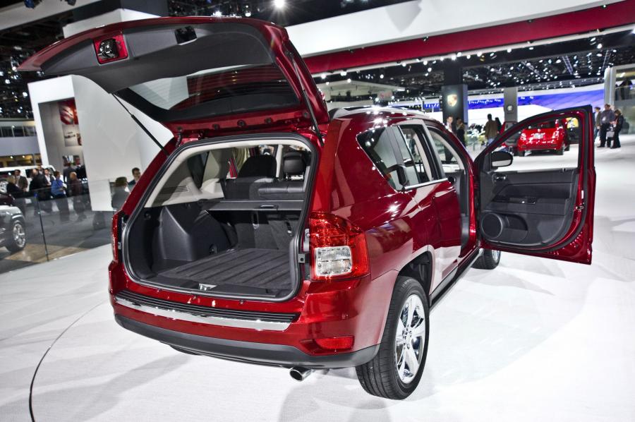  Jeep Compass 2011 года  (фото 20 из 97)